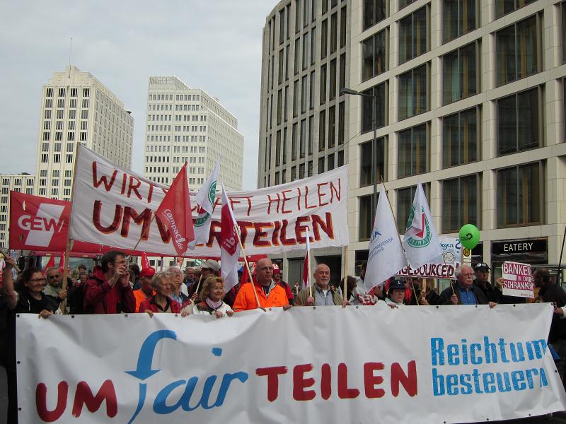 Demo Um-fair-teilen / Reichtum besteuern