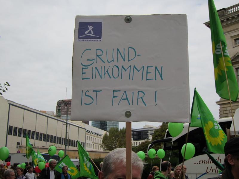 Demo Um-fair-teilen / Reichtum besteuern