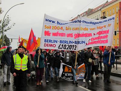 Bundesweite Montagsdemo, 9. Herbstdemonstration gegen die Regierung, 6. Oktober 2012 - Berliner Grün in Gefahr