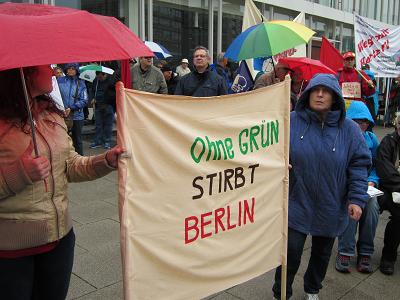 Bundesweite Montagsdemo, 9. Herbstdemonstration gegen die Regierung, 6. Oktober 2012 - Berliner Grün in Gefahr